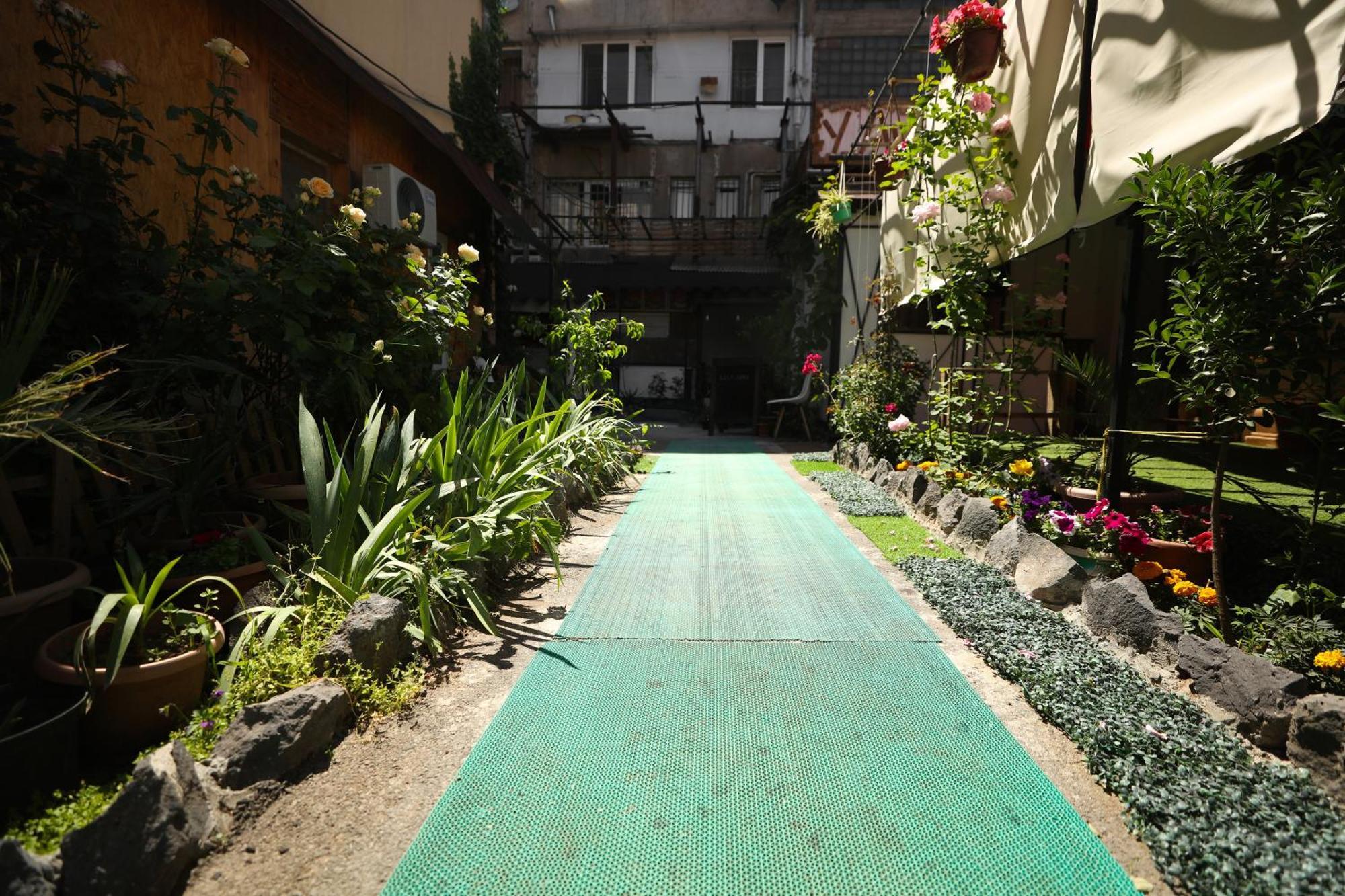 U Ashota Hotel Yerevan Exterior photo