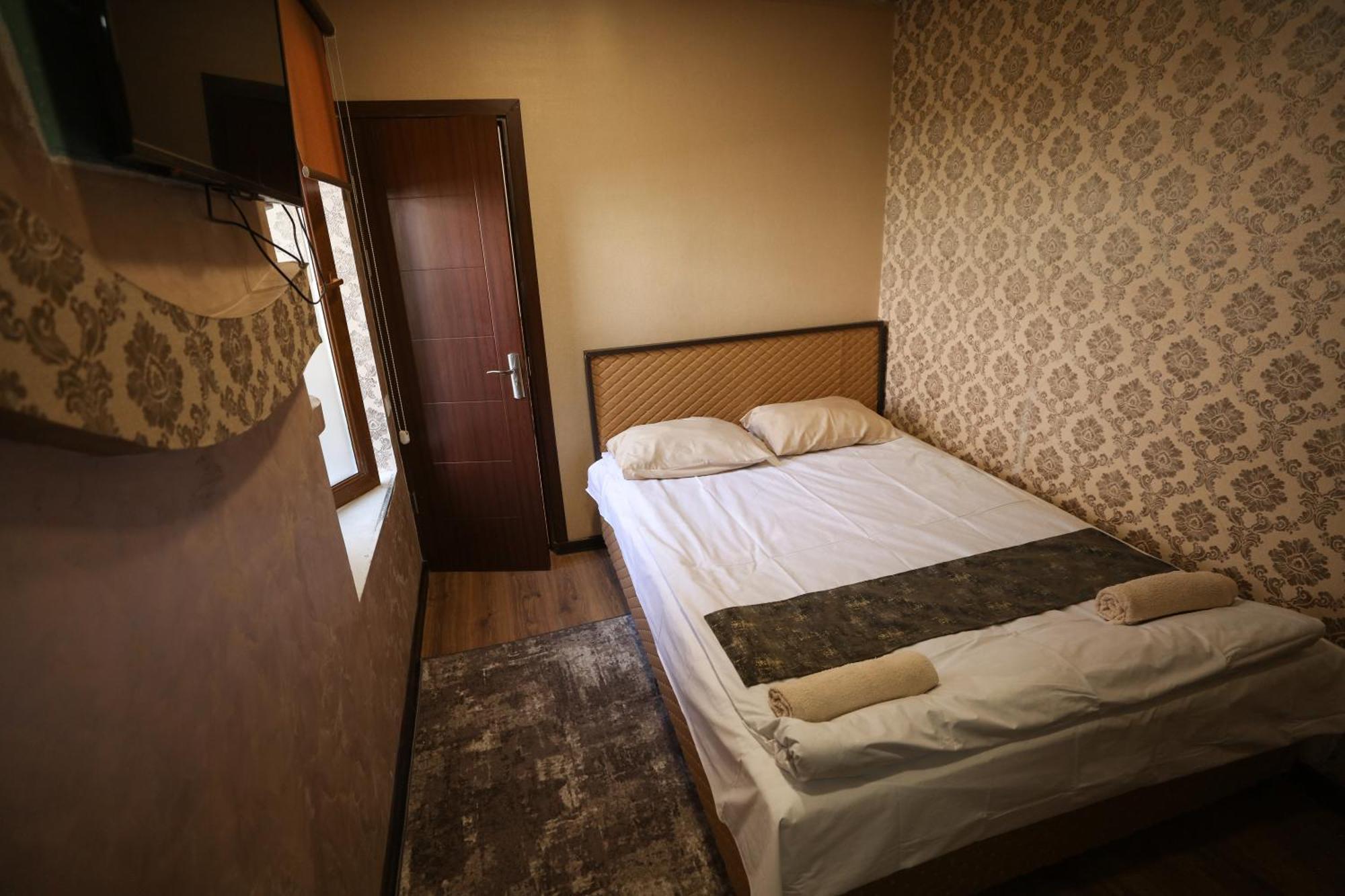 U Ashota Hotel Yerevan Exterior photo